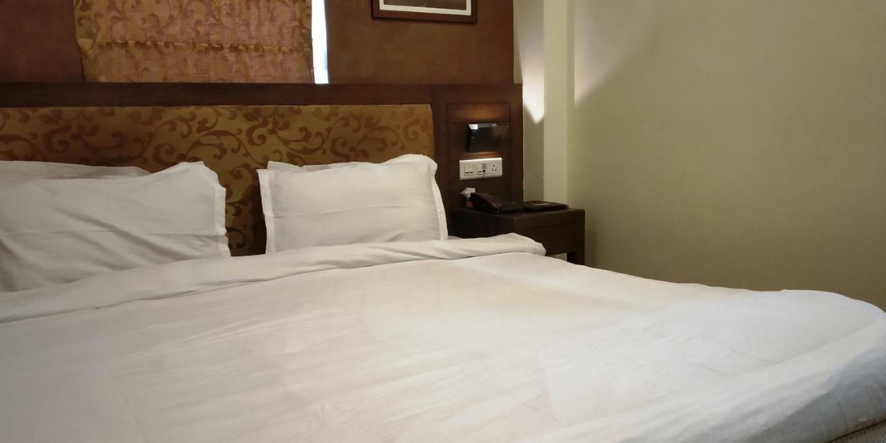 Matrix Inn Pune Exterior photo