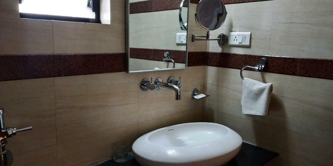 Matrix Inn Pune Exterior photo